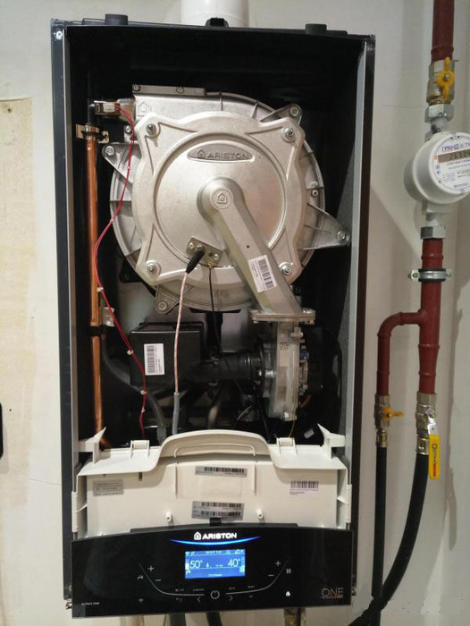 Настенный газовый котел Ariston ALTEAS ONE+ NET 30