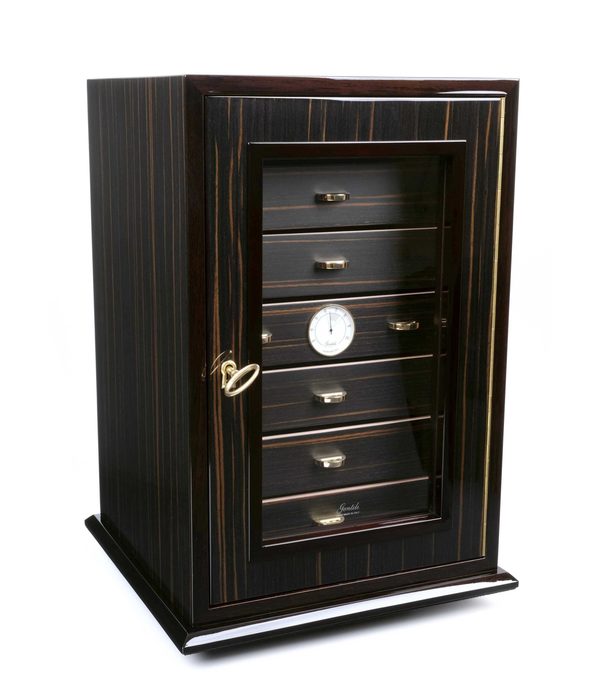 Шкаф-хьюмидор Gentili на 250 сигар (SC250-Ebony)