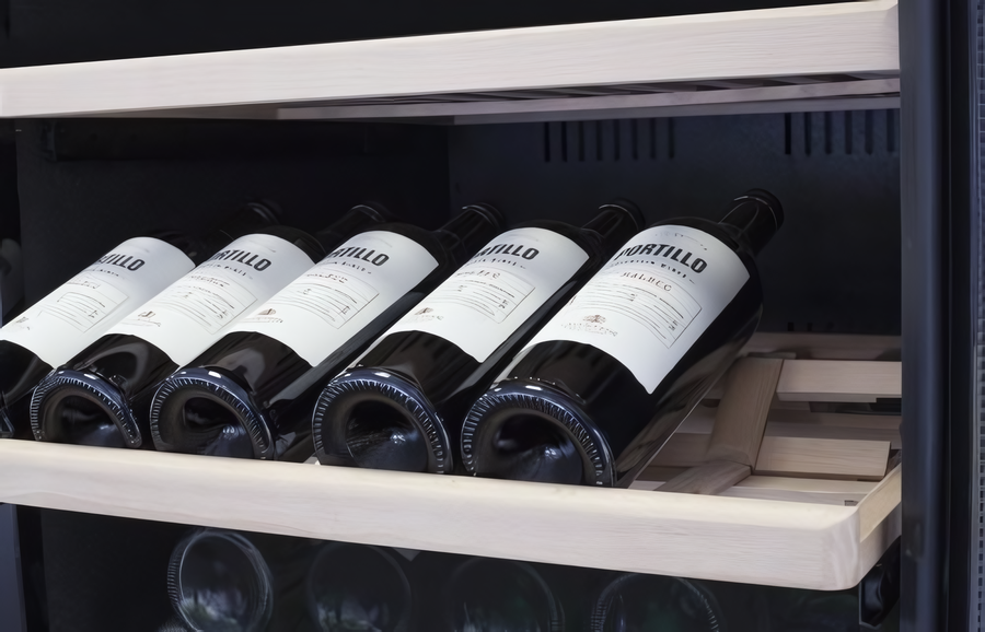 Встраиваемый винный шкаф 22-50 бутылок CASO WineChef Pro 40