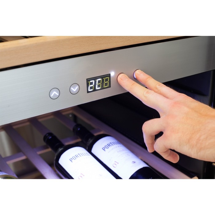 Встраиваемый винный шкаф 22-50 бутылок CASO WineChef Pro 40 black